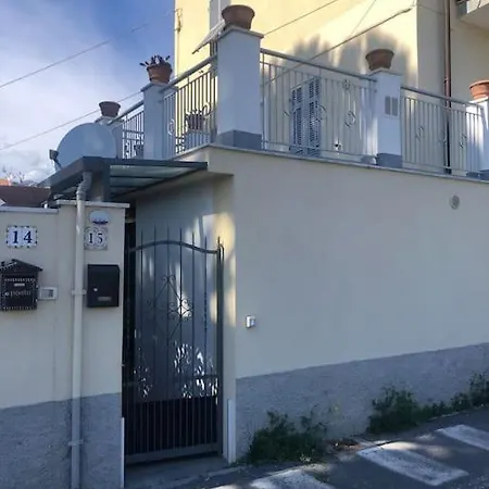 La Casa Di Carlotta Villa Loano Buitenkant foto